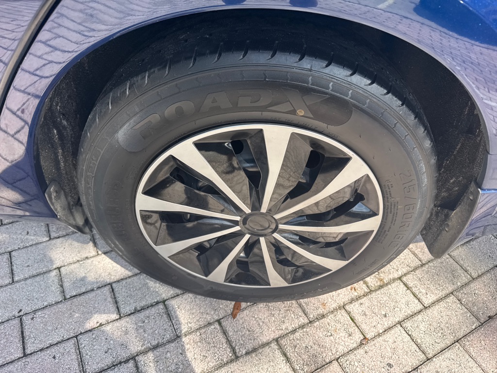 Photo 12 of this NISSAN ALTIMA