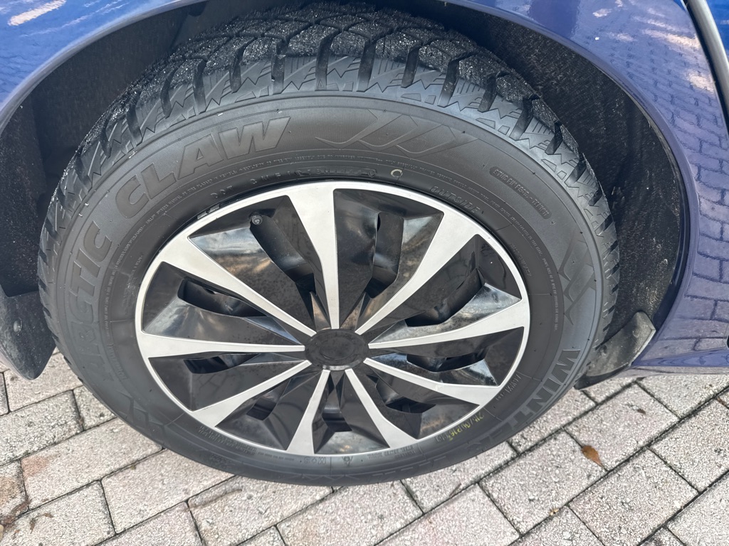 Photo 9 of this NISSAN ALTIMA