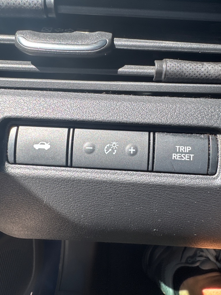 Photo 28 of this NISSAN ALTIMA