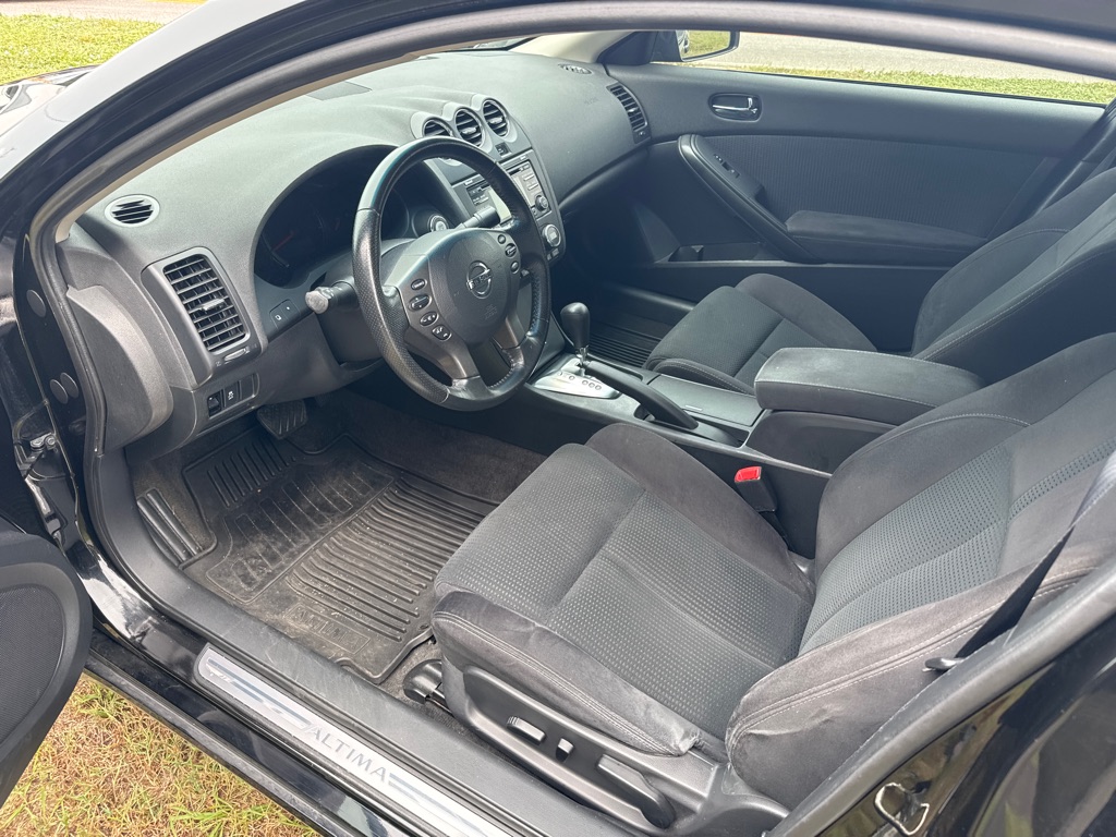 Photo 19 of this NISSAN ALTIMA