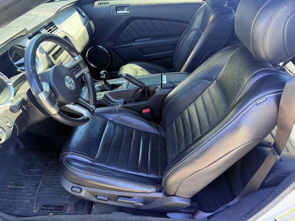 Photo 21 of this FORD MUSTANG