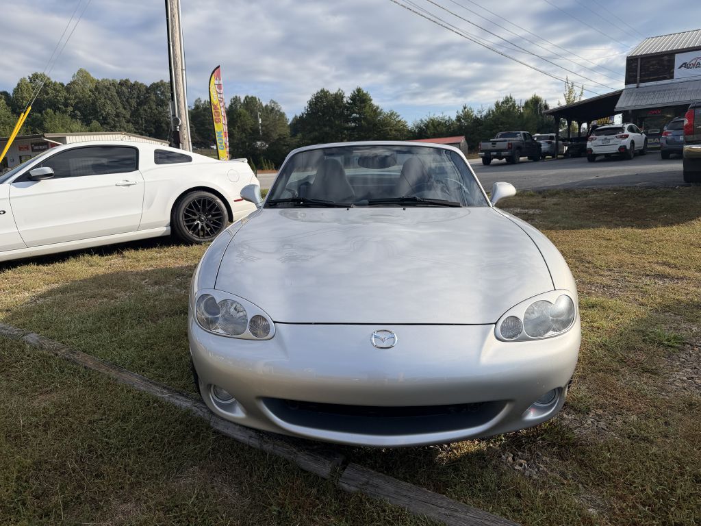 Photo 3 of this MAZDA MX-5 MIATA