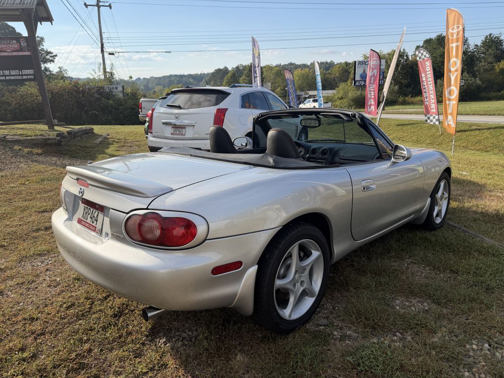 Photo 6 of this MAZDA MX-5 MIATA