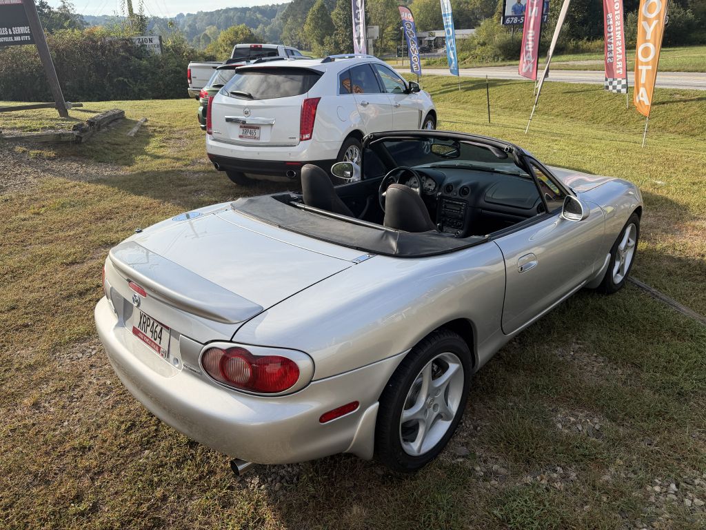 Photo 7 of this MAZDA MX-5 MIATA