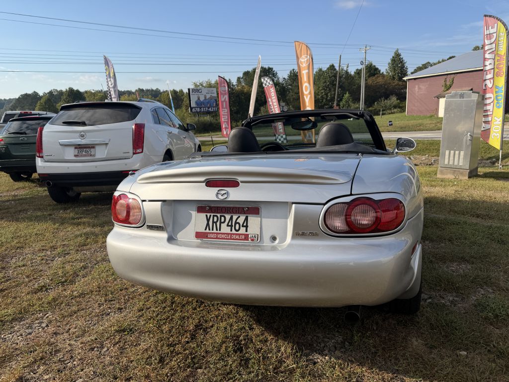 Photo 8 of this MAZDA MX-5 MIATA
