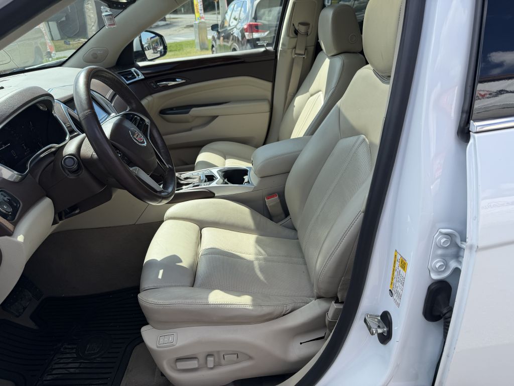 Photo 12 of this CADILLAC SRX