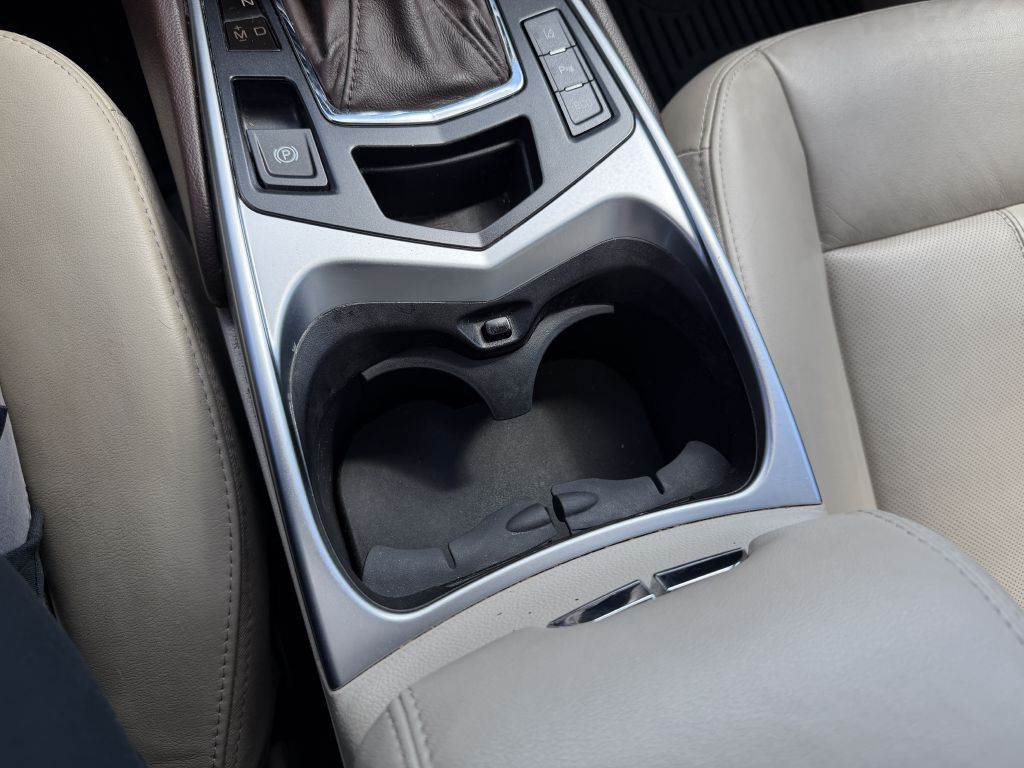 Photo 19 of this CADILLAC SRX