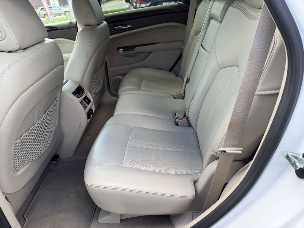 Photo 21 of this CADILLAC SRX