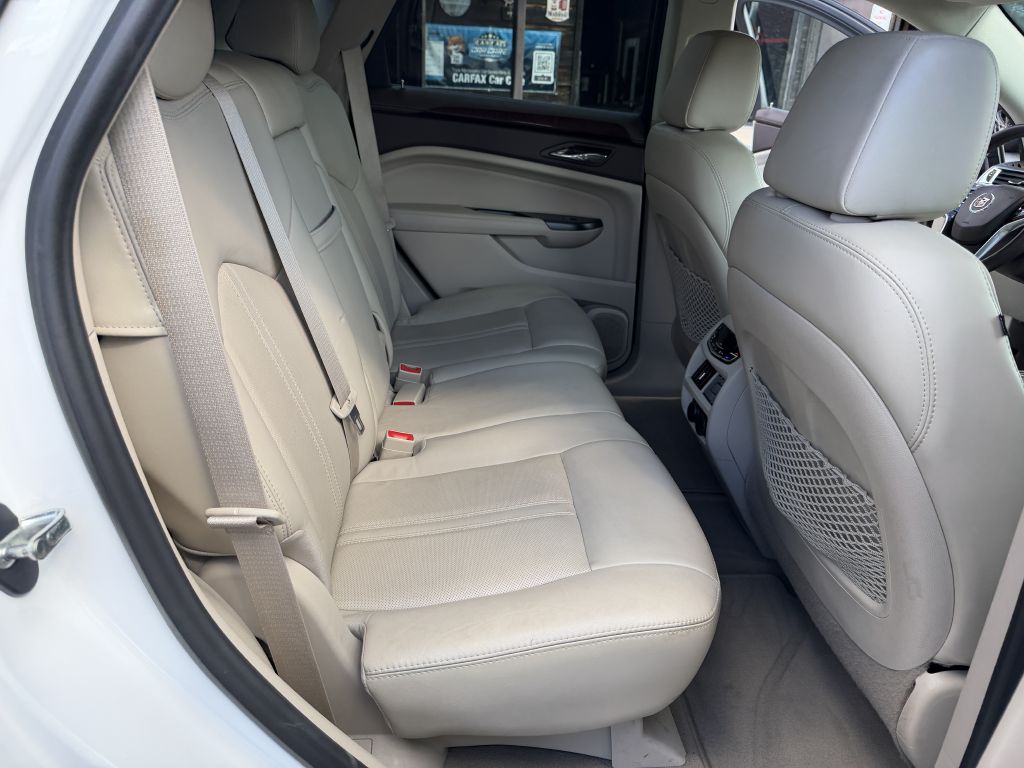 Photo 24 of this CADILLAC SRX
