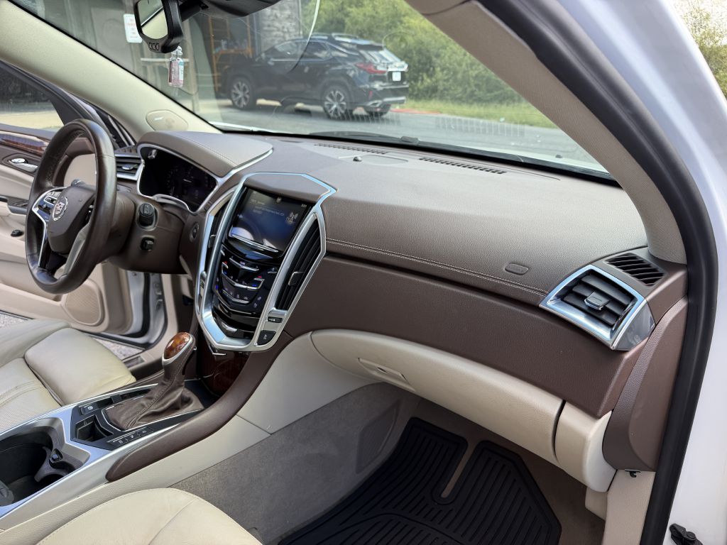 Photo 28 of this CADILLAC SRX