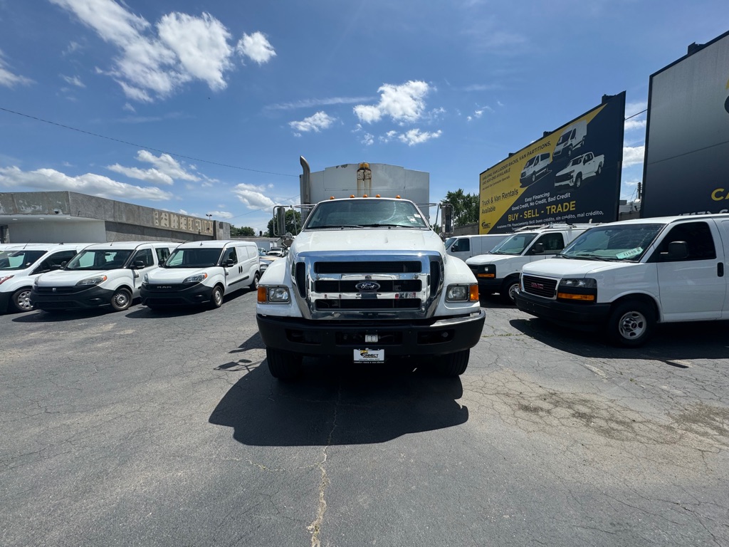 Photo 11 of this FORD F750