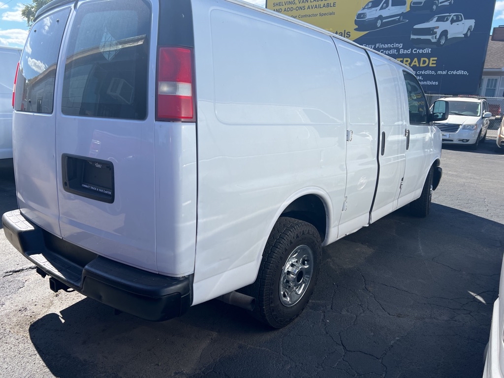 Photo 2 of this CHEVROLET EXPRESS G2500