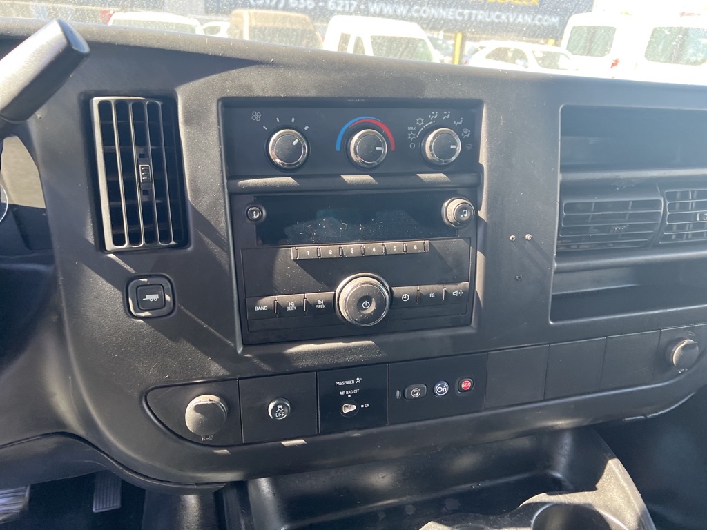 Photo 6 of this CHEVROLET EXPRESS G2500