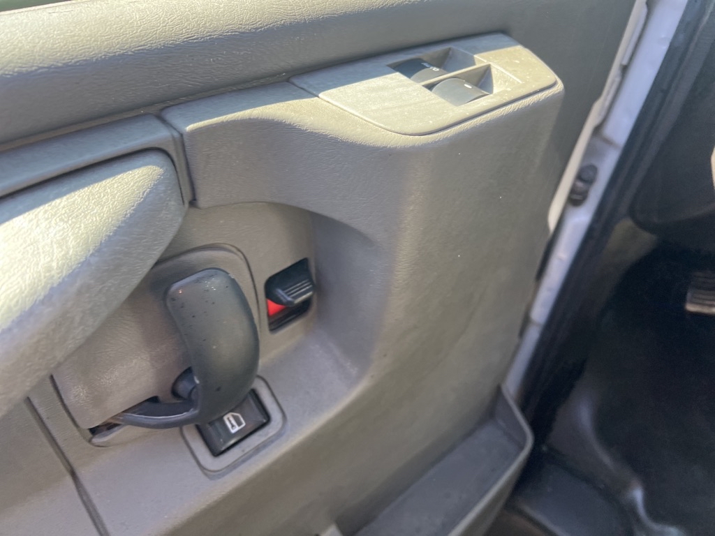 Photo 7 of this CHEVROLET EXPRESS G2500