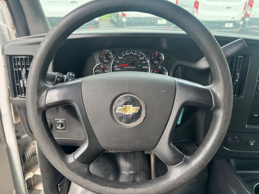 Photo 23 of this CHEVROLET EXPRESS G2500