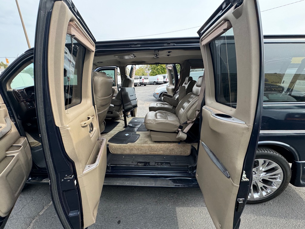 Photo 13 of this CHEVROLET EXPRESS G1500