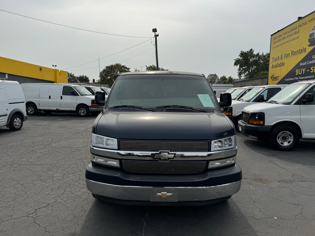 Photo 3 of this CHEVROLET EXPRESS G1500