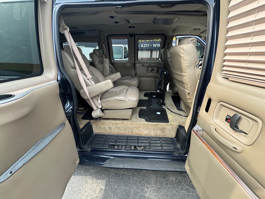 Photo 11 of this CHEVROLET EXPRESS G1500