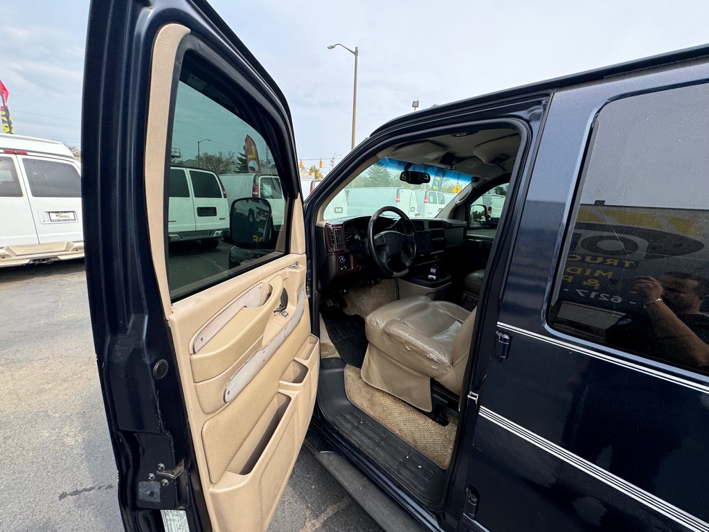 Photo 9 of this CHEVROLET EXPRESS G1500