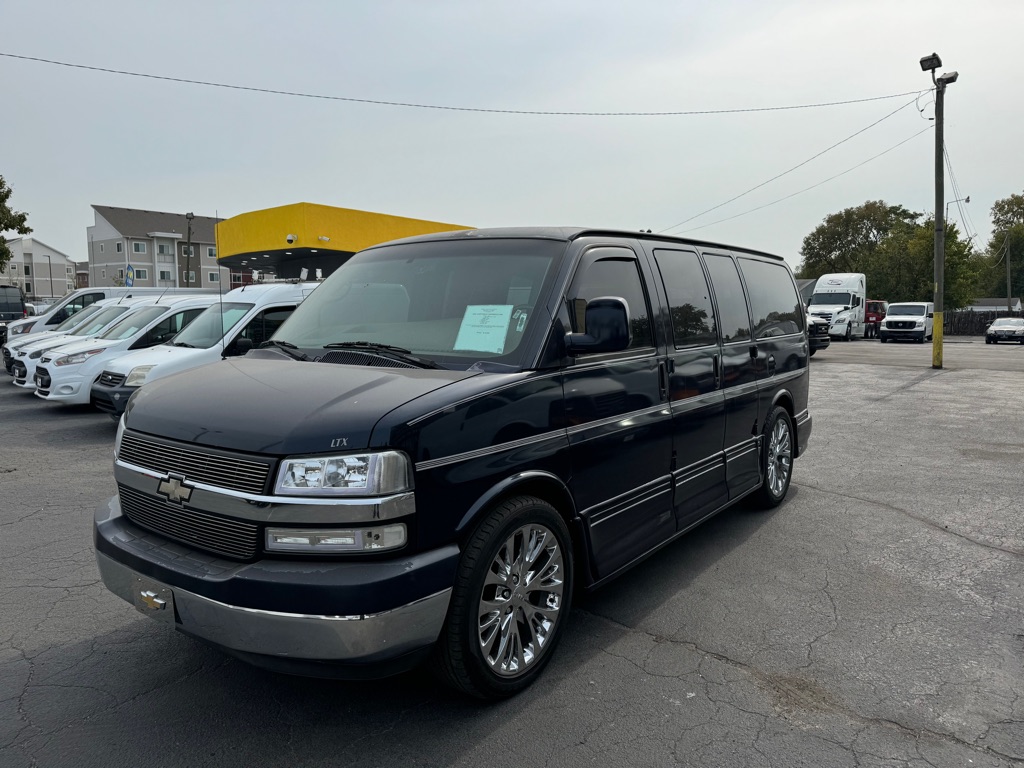 Photo 4 of this CHEVROLET EXPRESS G1500