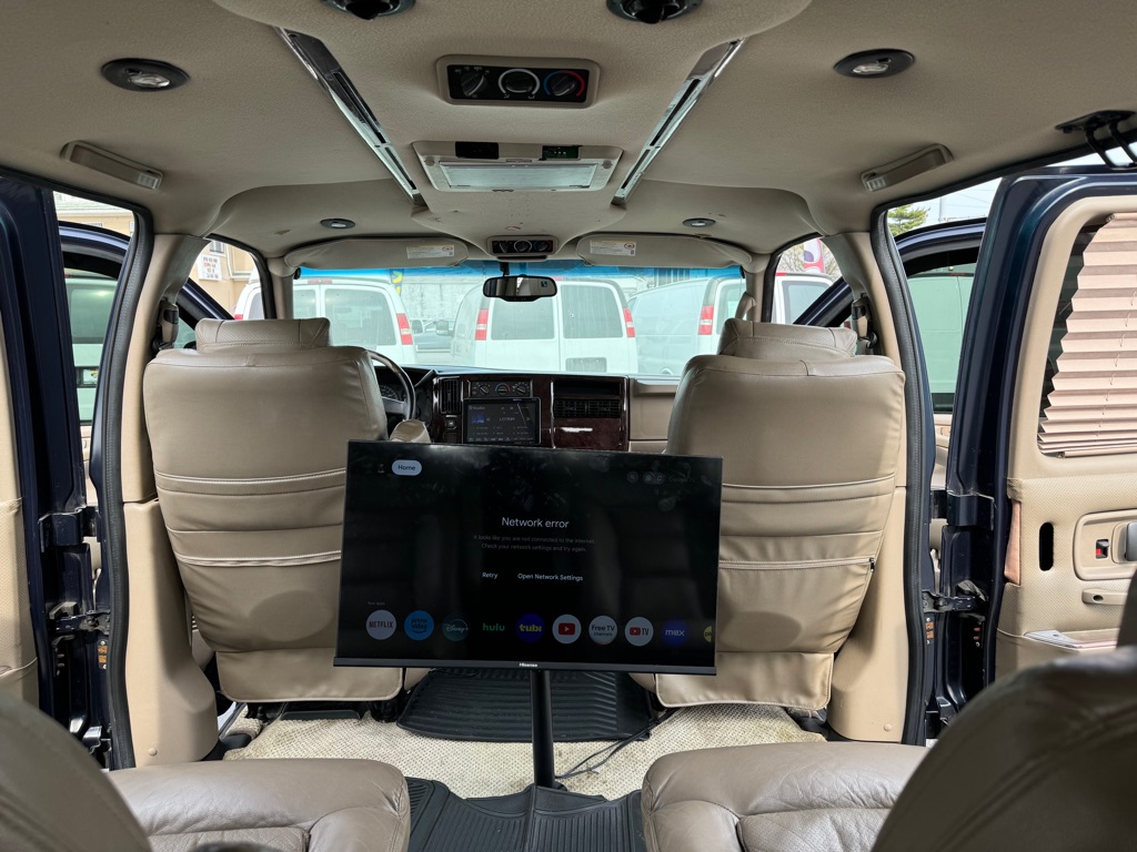 Photo 15 of this CHEVROLET EXPRESS G1500