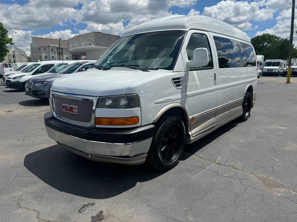Photo 4 of this GMC SAVANA