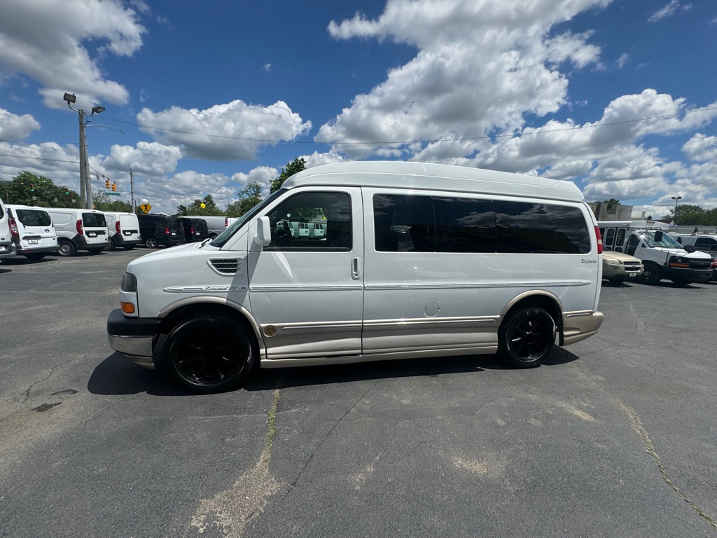 Photo 5 of this GMC SAVANA