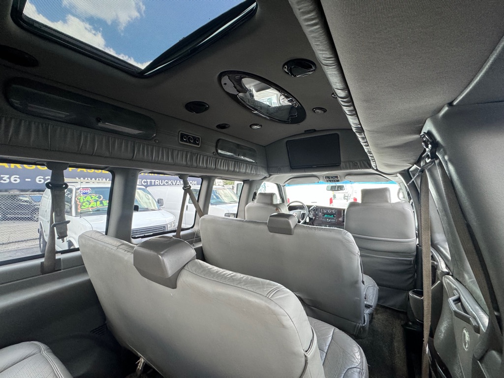 Photo 19 of this GMC SAVANA