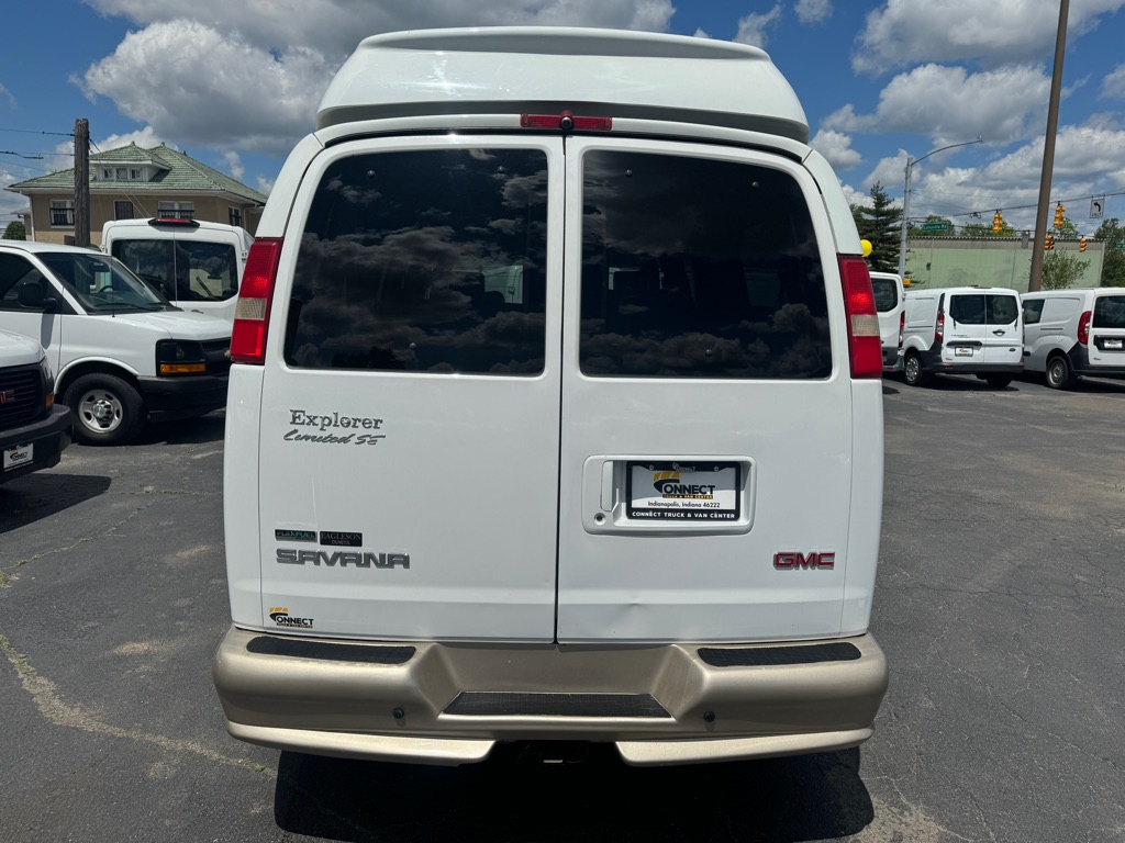 Photo 7 of this GMC SAVANA