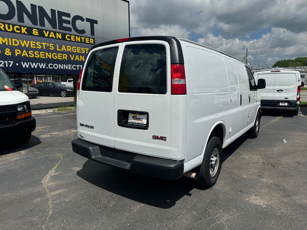 Photo 8 of this GMC SAVANA