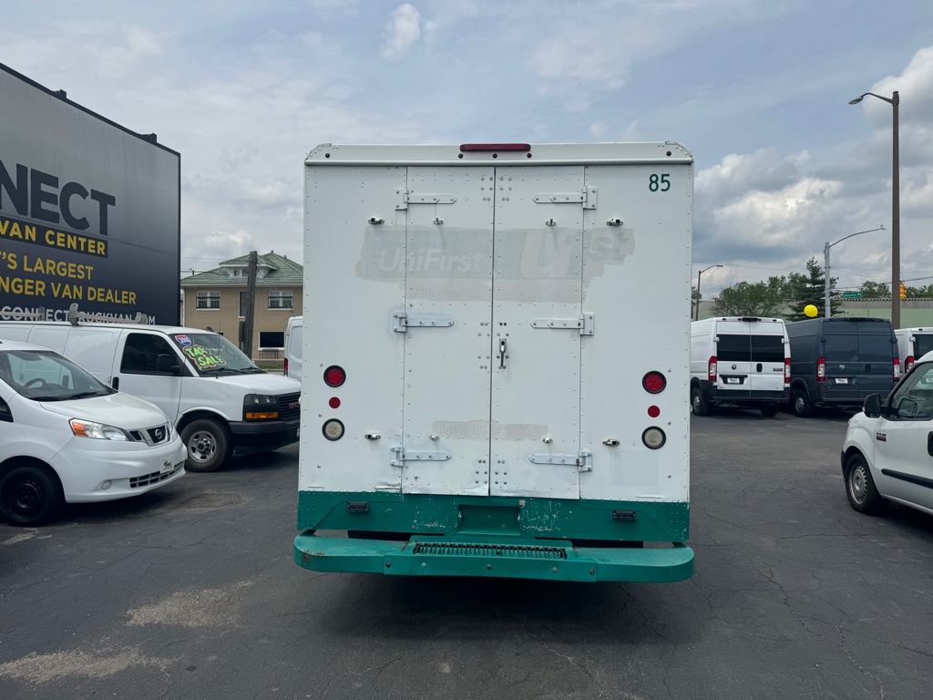 Photo 11 of this WORKHORSE CUSTOM CHA COMMERCIAL CHAS