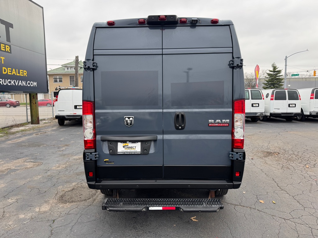 Photo 7 of this RAM PROMASTER 2500
