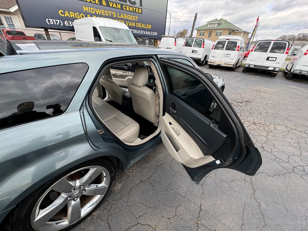 Photo 11 of this DODGE MAGNUM