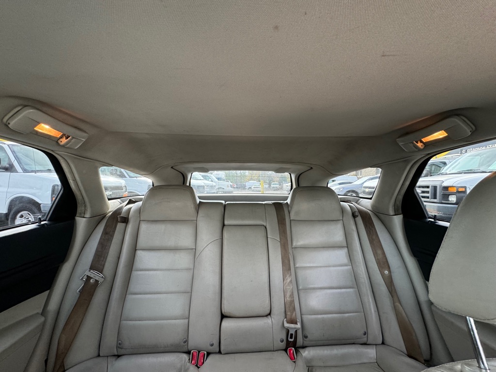 Photo 19 of this DODGE MAGNUM