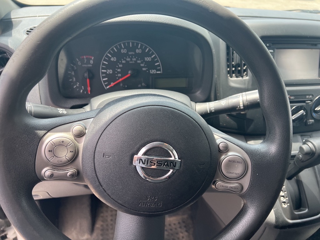 Photo 4 of this NISSAN NV200