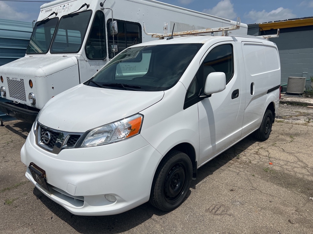 2015 NISSAN NV200