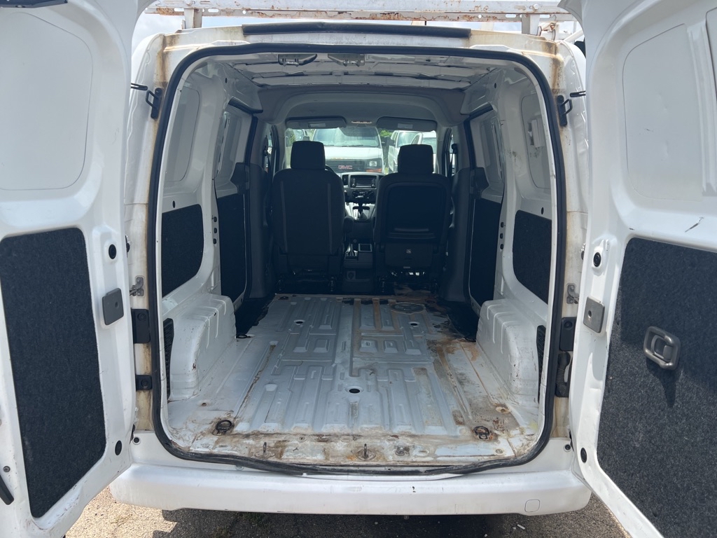 Photo 7 of this NISSAN NV200
