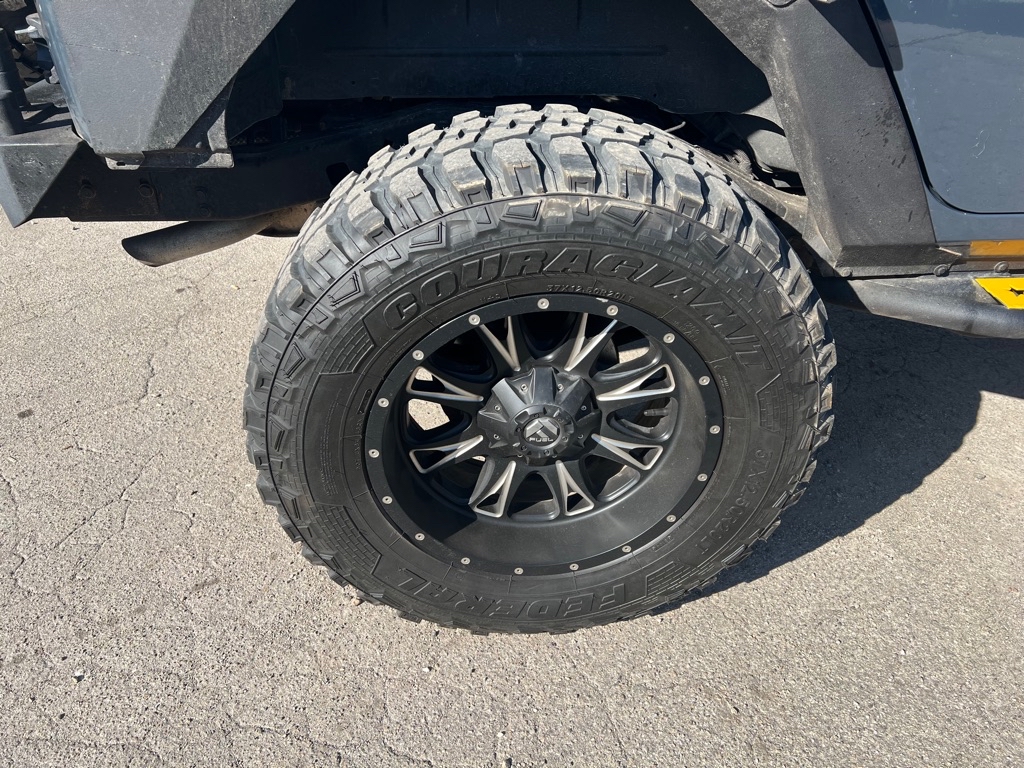 Photo 13 of this JEEP WRANGLER UNLIMI