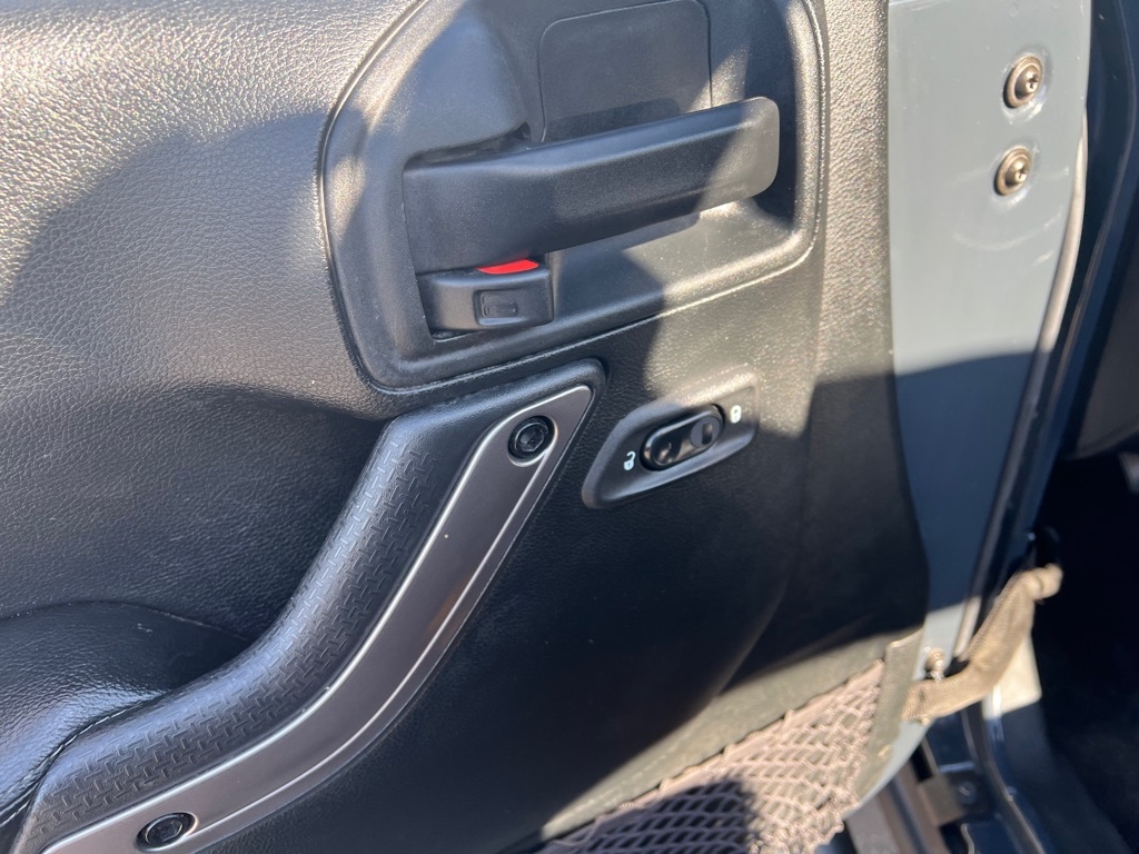 Photo 11 of this JEEP WRANGLER UNLIMI