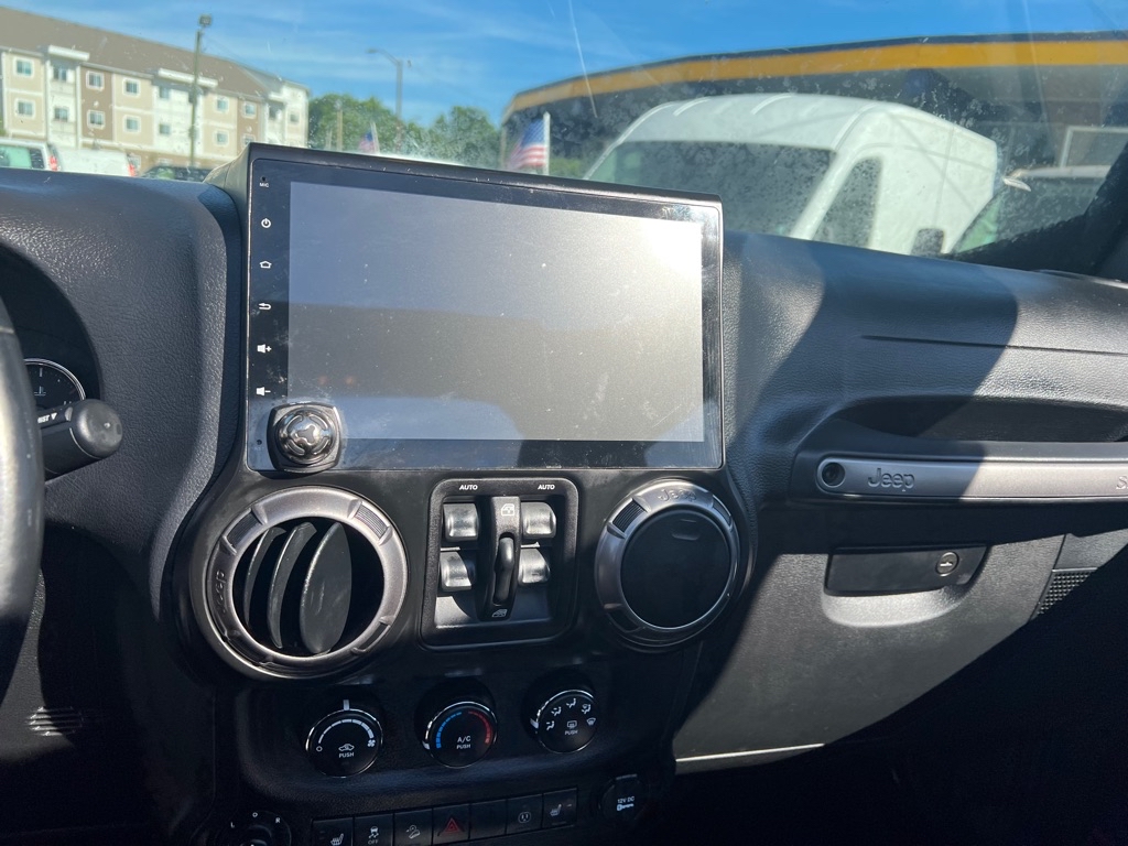 Photo 6 of this JEEP WRANGLER UNLIMI