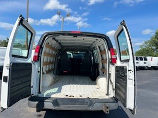 Photo 12 of this CHEVROLET EXPRESS G2500
