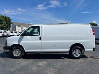 Photo 8 of this CHEVROLET EXPRESS G2500