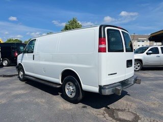 Photo 10 of this CHEVROLET EXPRESS G2500