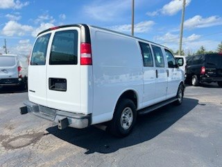Photo 7 of this CHEVROLET EXPRESS G2500