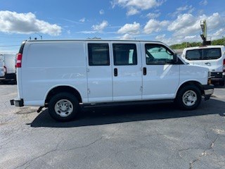Photo 9 of this CHEVROLET EXPRESS G2500
