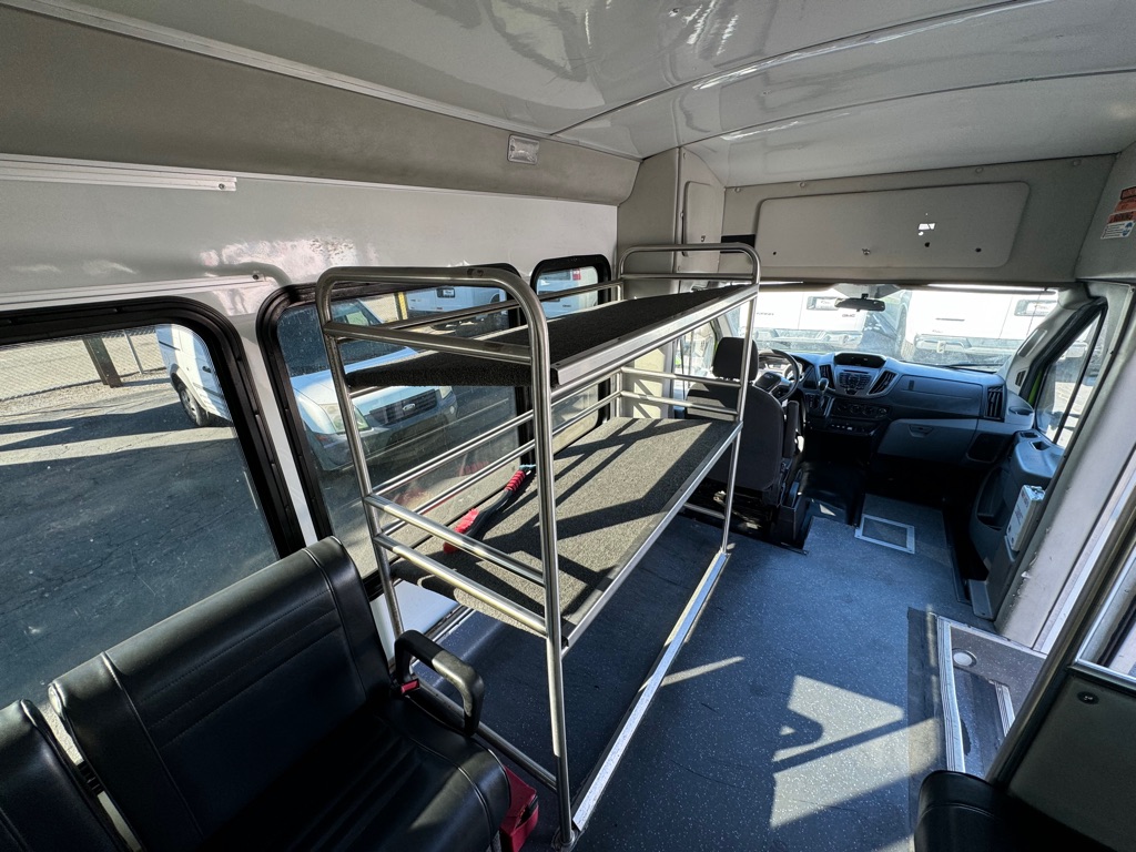 Photo 22 of this FORD TRANSIT