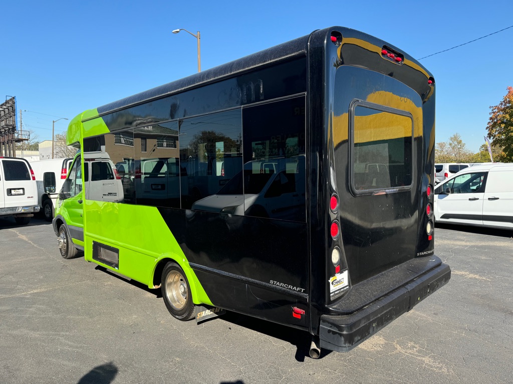 Photo 6 of this FORD TRANSIT