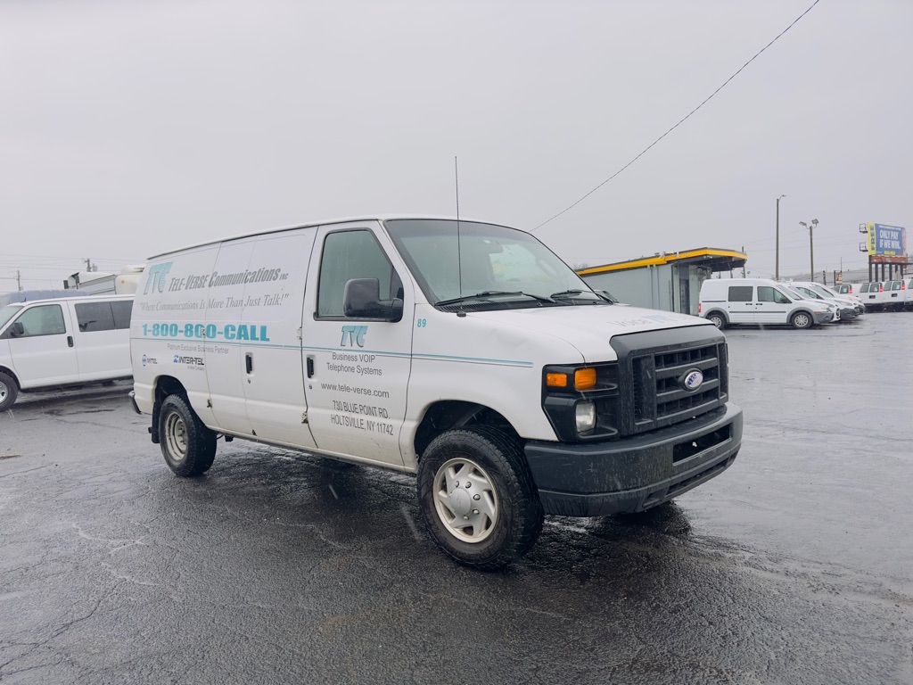 Photo 4 of this FORD ECONOLINE