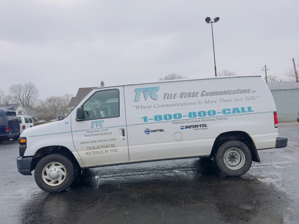 Photo 5 of this FORD ECONOLINE