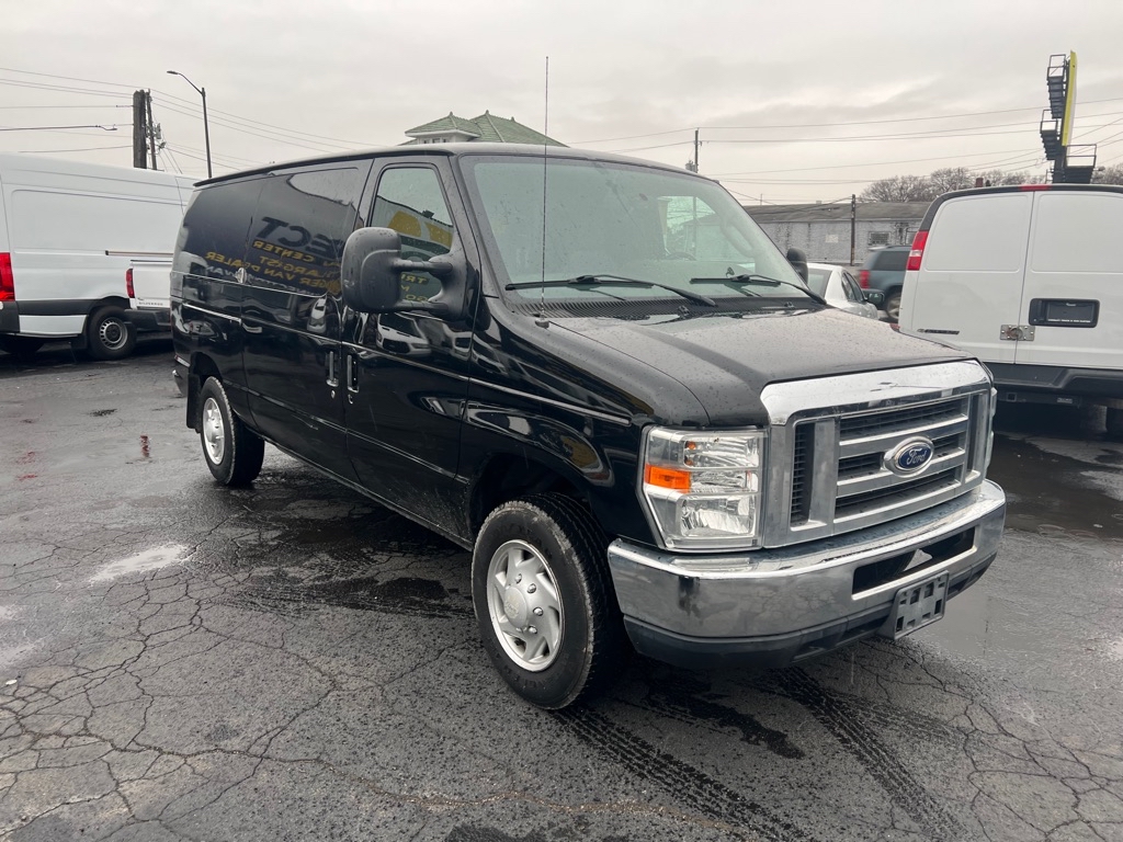 Photo 4 of this FORD ECONOLINE
